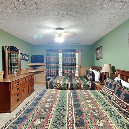 Above The Clouds, 4 Bedrooms, Pool Access, Private, Gaming, Sleeps 16 Gatlinburg Exterior photo