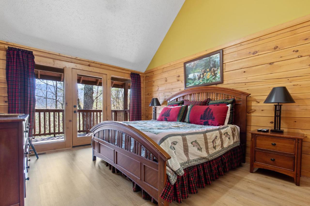 Above The Clouds, 4 Bedrooms, Pool Access, Private, Gaming, Sleeps 16 Gatlinburg Exterior photo